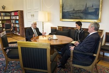 Staatspräsident Pavlopoulos zu Gast in Berlin: Treffen mit Bundespräsident Gauck und Bundeskanzlerin Merkel