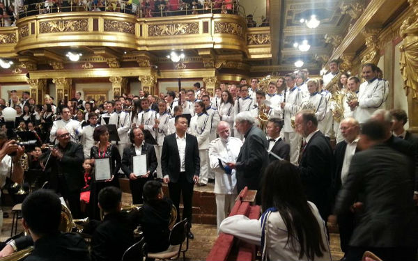 Die Philharmoniker „Mantzaros“ aus Korfu erhält den goldenen Preis beim „World Orchestra Festival“ in Wien