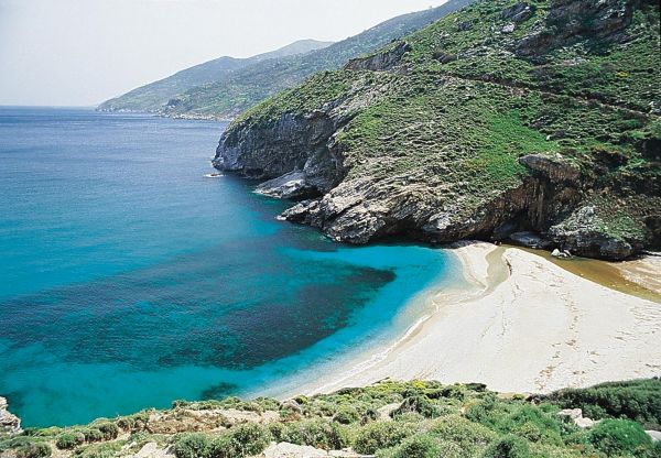 Karystos (Insel Euböa): Eine Stadt, die vieles kombiniert und für einen traumhaften Urlaub geeignet ist