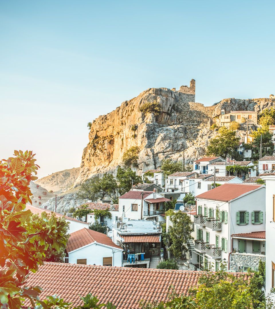 1 traditional houses of iora capital of samothraki DG