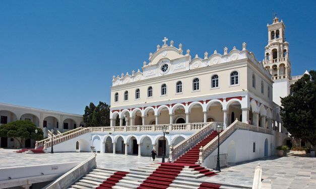 Die Kirche Evangelistria auf Tinos
