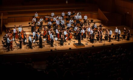Das Greek Youth Symphony Orchestra (Das Griechische Jugendsinfonieorchester): ein vielversprechendes Orchester