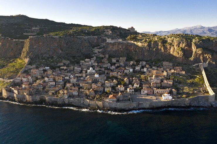 Die mittelalterliche Festungsstadt Monemvasia: Das verborgene Juwel des Peloponnes