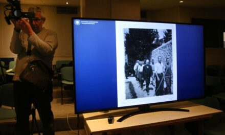 Erinnerung an Kaisariani: Die seltenen Fotos der Hoyer-Sammlung – präsentiert vom griechischen Kulturministerium